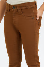 Load image into Gallery viewer, بنطلون جينز سادة باللون البني للأولاد الصغار