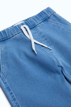 Load image into Gallery viewer, بنطلون جينز باللون الأزرق للأولاد الرضع
