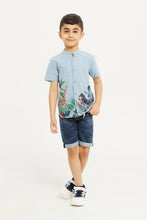 Load image into Gallery viewer, قميص كاجوال مطبوع باللون الأزرق للأولاد الصغار