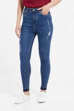 Load image into Gallery viewer, جينز نسائي أزرق عالي الخصر بقصة ضيقة