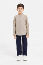 Load image into Gallery viewer, قميص ماندارين باللون البيج للأولاد الصغار