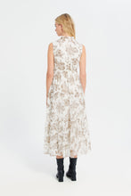 Load image into Gallery viewer, فستان مطبوع باللون البيج للنساء