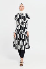 Load image into Gallery viewer, فستان نسائي مطبوع بالأبيض والأسود