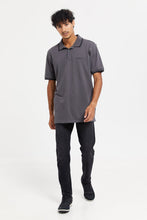 Load image into Gallery viewer, قميص بولو مطبوع باللون الرمادي الداكن للرجال