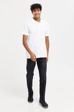 Load image into Gallery viewer, قميص بولو مطبوع باللون الأبيض للرجال