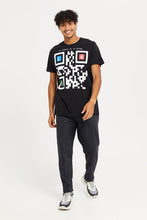 Load image into Gallery viewer, تيشيرت مطبوع باللون الأسود للرجال