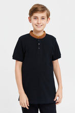 Load image into Gallery viewer, قميص بولو بياقة ماندارين أسود للأولاد الكبار