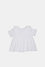 Load image into Gallery viewer, بلوزة بأكام منفوخة مزينة بالدانتيل باللون الأبيض للبنات حديثي الولادة
