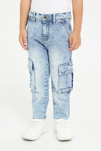 Load image into Gallery viewer, بنطلون جينز للاولاد لون ازرق باهت