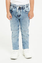 Load image into Gallery viewer, بنطال جينز أزرق بقصة ضيقة للأولاد