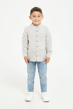 Load image into Gallery viewer, بنطال جينز أزرق بقصة ضيقة للأولاد