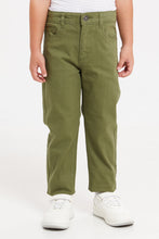 Load image into Gallery viewer, جينز أخضر بقصة ضيقة