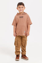 Load image into Gallery viewer, بنطال جينز رياضي بجيب كارغو باللون البيج للأولاد