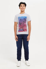 Load image into Gallery viewer, تي شيرت كابتن أمريكا باللون الرمادي للأولاد الكبار