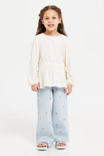 Load image into Gallery viewer, بلوزة برباط مطاطي باللون البيج للفتيات