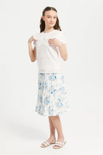 Load image into Gallery viewer, بلوزة بياقة بيتر بان باللون الأبيض للبنات الكبار