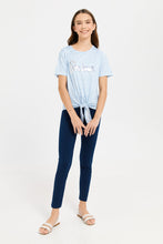 Load image into Gallery viewer, تيشيرت مطبوع باللون الأزرق للبنات الكبار