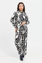 Load image into Gallery viewer, بنطلون نسائي مطبوع بالأبيض والأسود
