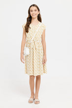 Load image into Gallery viewer, فستان أصفر مطبوع عليه زهور للفتيات الكبيرات