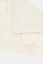 Load image into Gallery viewer, سجادة حمام معنقدة عالية الوبر باللون البيج