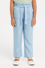 Load image into Gallery viewer, بنطلون بفيونكة باللون الأزرق للبنات الصغار