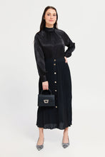 Load image into Gallery viewer, تنورة بكسرات مزينة باللون الأسود للنساء