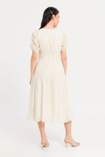 Load image into Gallery viewer, فستان بأكمام قصيرة وتفاصيل علي الخصر باللون الكريمي للنساء