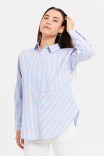 Load image into Gallery viewer, قميص مخطط باللون الأزرق للنساء