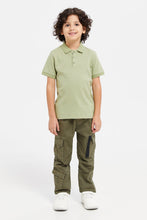 Load image into Gallery viewer, قميص بولو جاكار أخضر للأولاد