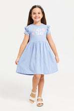 Load image into Gallery viewer, فستان مزين بكشكش علي الأكمام باللون الأزرق للبنات الصغار