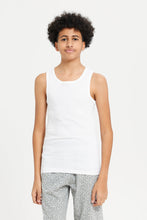 Load image into Gallery viewer, سترة بيضاء بدون أكمام للأولاد الكبار (عبوة من قطعتين)