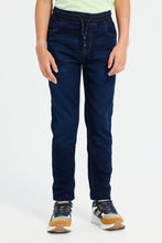 Load image into Gallery viewer, بنطلون جينز بخصر مطاطي باللون الكحلي للأولاد الكبار