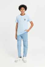 Load image into Gallery viewer, تيشيرت بولو بياقة ماندرين باللون الأزرق للأولاد الكبار