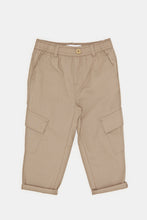 Load image into Gallery viewer, بنطلون بخصر مطاطي باللون البيج للأولاد الرضع