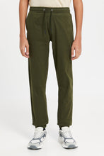 Load image into Gallery viewer, بنطلون رياضي سادة سهل الإرتداء باللون الزيتي للأولاد الكبار