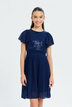 Load image into Gallery viewer, فستان مزين بترتر باللون الأزرق للبنات الكبار