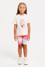 Load image into Gallery viewer, طقم تي شيرت وشورت للبنات باللونين البيج والوردي
