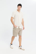 Load image into Gallery viewer, قميص فضفاض مخطط باللون الأبيض للرجال