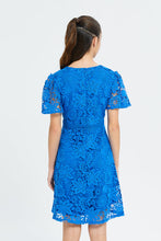 Load image into Gallery viewer, فستان دانتيل أزرق للفتيات الكبيرات
