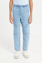 Load image into Gallery viewer, بنطال جينز فضفاض أزرق اللون مقصوص ومخيط للأولاد الكبار