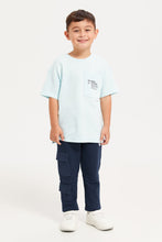 Load image into Gallery viewer, تي شيرت للأولاد مطبوع باللون الأزرق