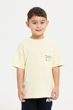 Load image into Gallery viewer, تي شيرت للأولاد أصفر اللون بمقاس كبير وأكمام شريطية