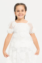 Load image into Gallery viewer, بلوزة بملمس بارز باللون الأبيض للبنات الصغار