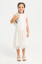 Load image into Gallery viewer, بلوزة بملمس بارز باللون الكريمي للبنات الصغار