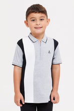 Load image into Gallery viewer, تيشيرت بولو باللون الرمادي للأولاد الصغار