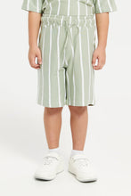 Load image into Gallery viewer, طقم كاجوال مخطط باللون الأخضر والأبيض للأولاد الصغار (قطعتين)