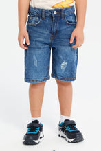 Load image into Gallery viewer, شورت ممزق باللون الأزرق للأولاد الصغار