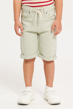 Load image into Gallery viewer, شورت بخمسة جيوب باللون النعناعي للأولاد الصغار