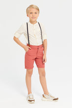 Load image into Gallery viewer, شورت بحمالات باللون المرجاني للأولاد الصغار