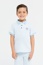 Load image into Gallery viewer, تيشيرت بولو جاكار باللون الأزرق للأولاد الصغار